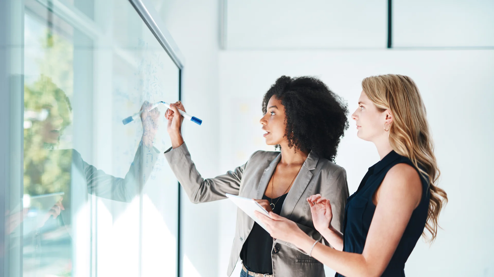 誹謗中傷・風評被害の調査と影響分析